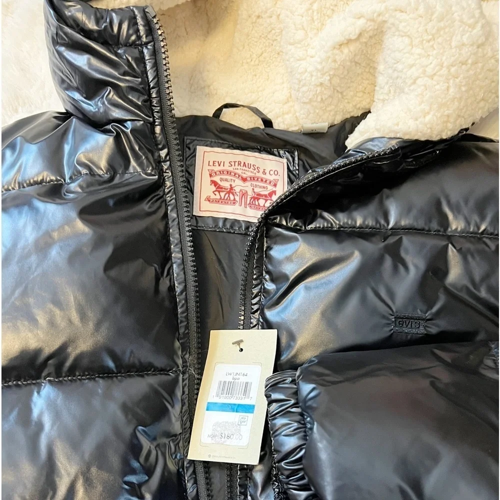 Levi’s Puffer Coat NWT Xl